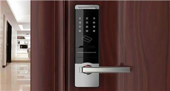 نصب قفل دیجیتال روی درب ضد سرقت | قفل هوشمند درب ضد سرقت